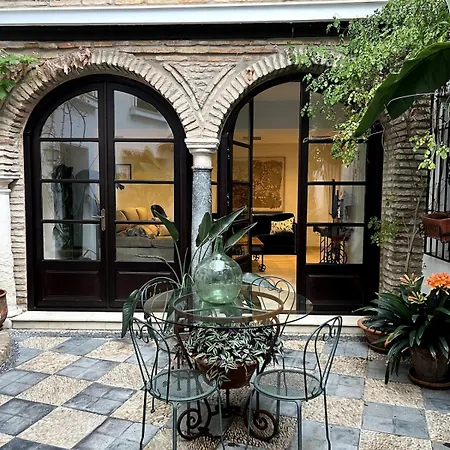 La Casa Del Retablo *